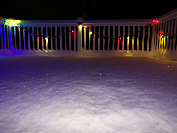 雪覆盖了甲板图片 雪覆盖了甲板图片下载