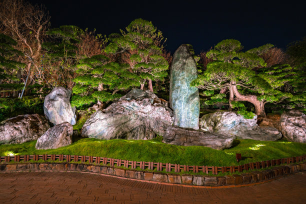 智莲庵是位于香港九龙钻石山的大型佛教寺院建筑群。图片 智莲庵是位于香港九龙钻石山的大型佛教寺院建筑群。图片下载