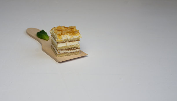 各种口味和颜色的纸杯蛋糕图片 各种口味和颜色的纸杯蛋糕图片下载