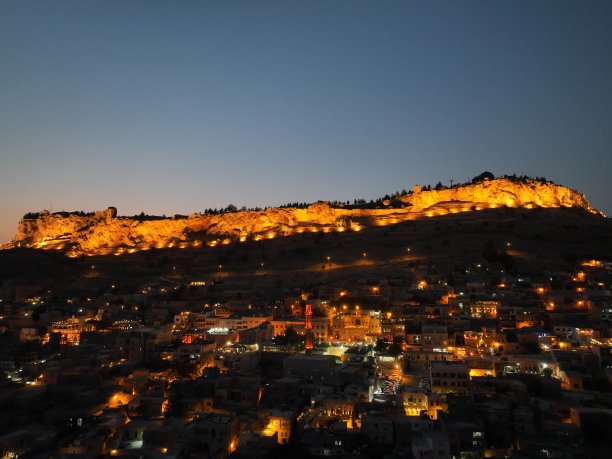 Old Mardin City Night无人机照片,Mardin Turkey图片 Old Mardin City Night无人机照片,Mardin Turkey图片下载