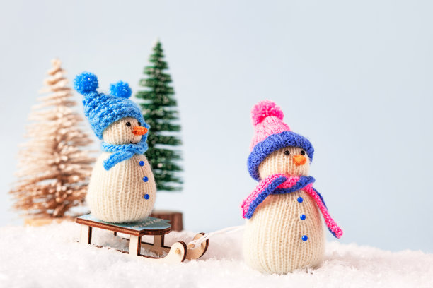 两个编织的雪人图片 两个编织的雪人图片下载