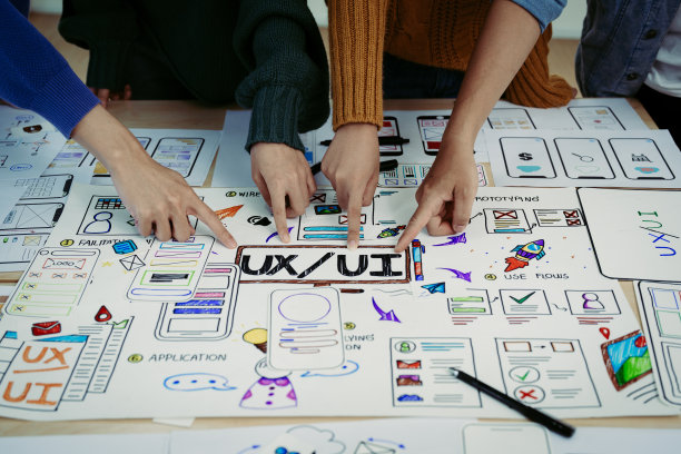 团队创意网页,平面设计师策划,绘制网站ux ui app的手机应用和开发模板布局,过程到开发原型线框图。图片 团队创意网页,平面设计师策划,绘制网站ux ui app的手机应用和开发模板布局,过程到开发原型线框图。图片下载