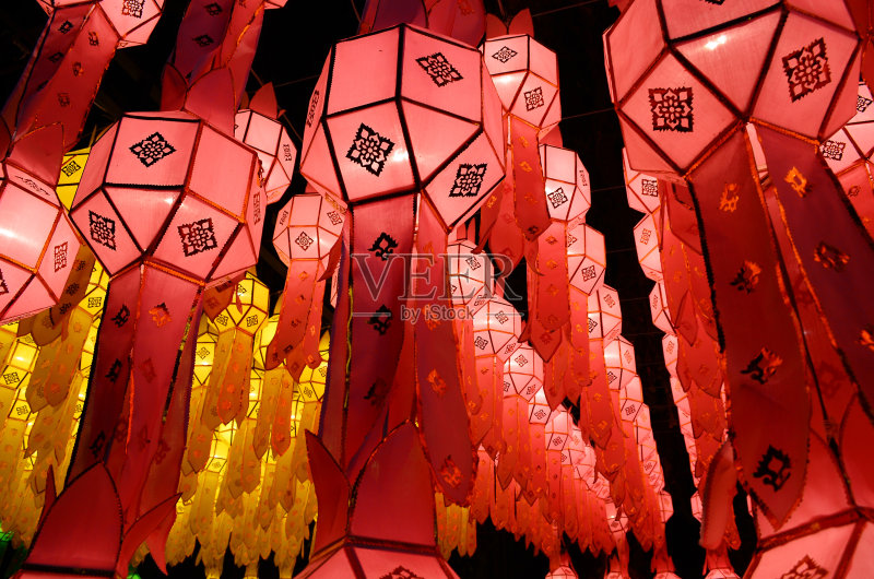 亚洲五颜六色的灯笼正版图片素材
