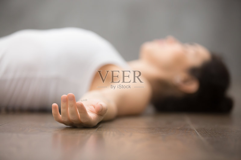 美丽瑜伽:训练后放松正版图片素材