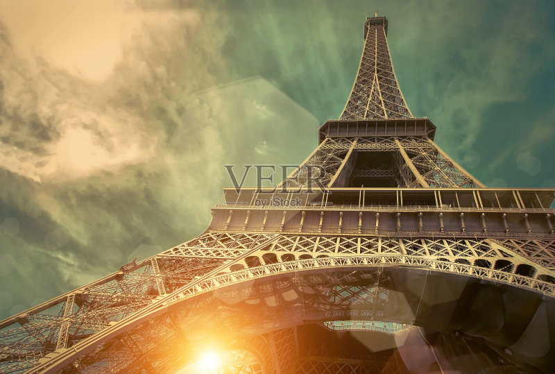 埃菲尔铁塔是最著名的地标之一正版图片素材