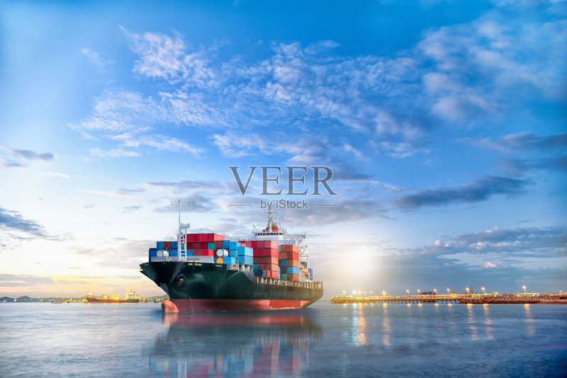 远洋国际集装箱船舶的物流运输、货运、航运正版图片素材