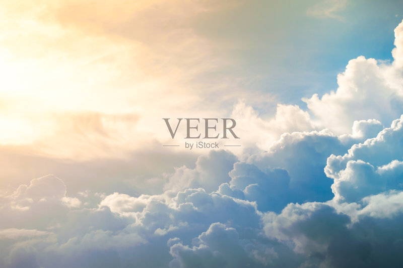 Damatic日落的天空正版图片素材