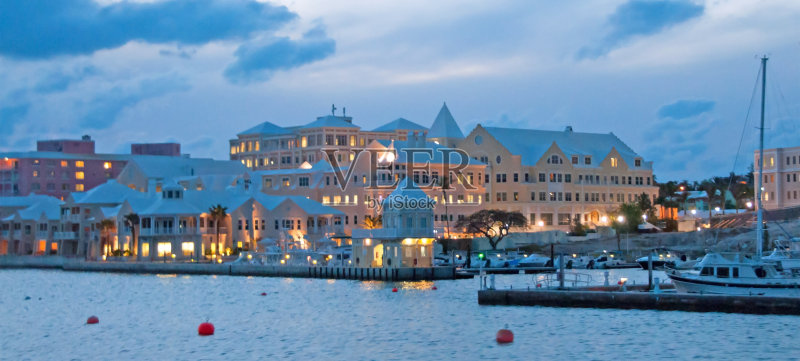 从港口,百慕大汉密尔顿的玛丽娜公寓日落正版图片素材