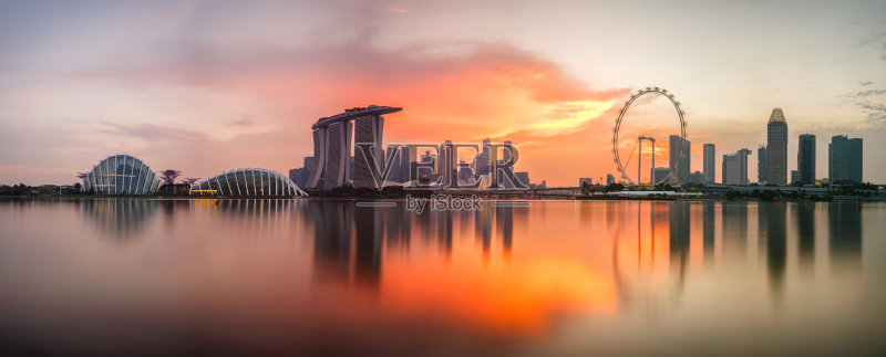 日落时分的新加坡天际线正版图片素材