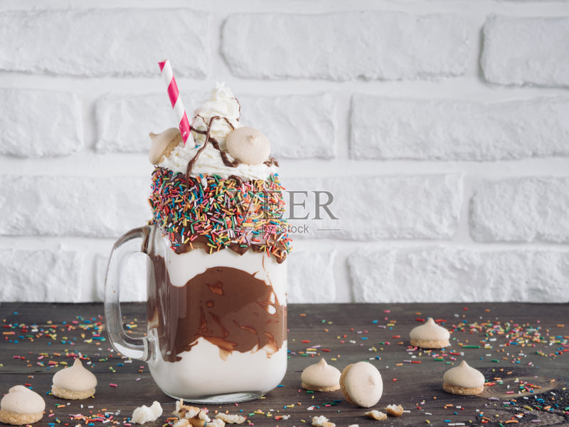 诡异的复制空间正版图片素材