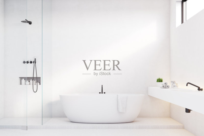 豪华浴室,白色墙壁和淋浴正版图片素材