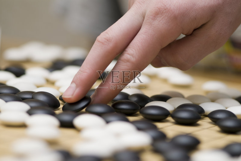 传统的东方逻辑游戏围棋正版图片素材