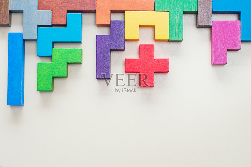 不同颜色的几何形状,俯视图。正版图片素材