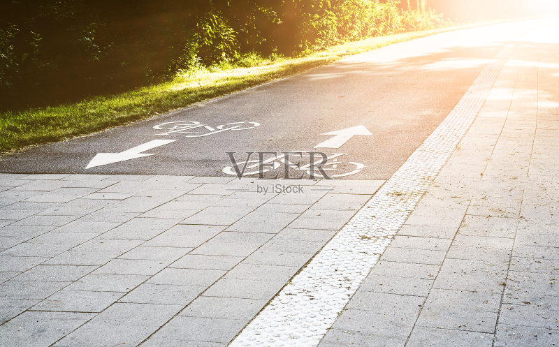 德国汉堡市的一条自行车道正版图片素材