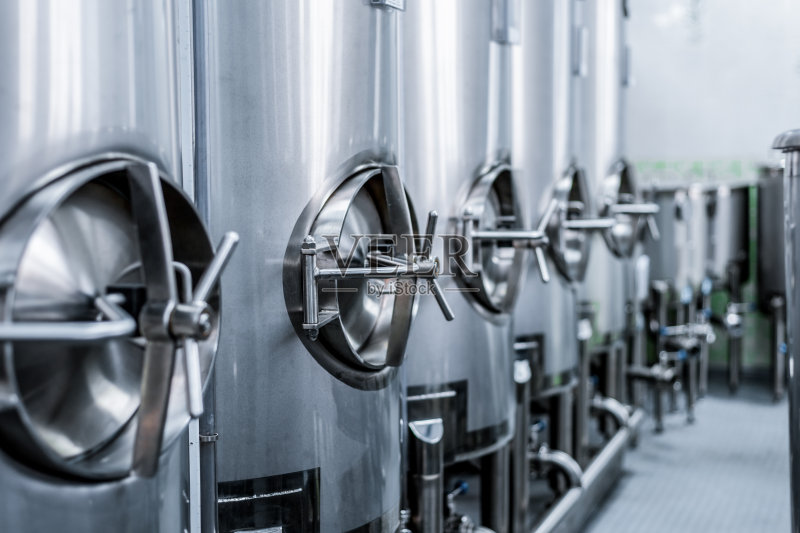 大型钢罐,车间位置正版图片素材