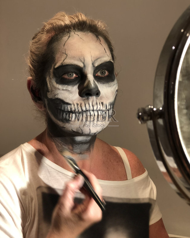 万圣节骷髅化妆脸部彩绘正版图片素材