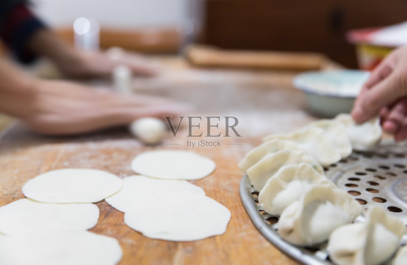 烹饪中国饺子(饺子)正版图片素材