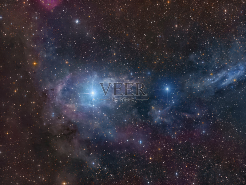 CE Cam 星星周围的淡淡尘埃云照片摄影图片