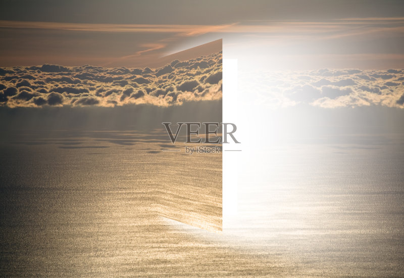 通往有大海和阳光的天堂之门正版图片素材