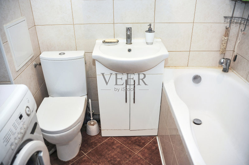 浴室在一个小公寓正版图片素材