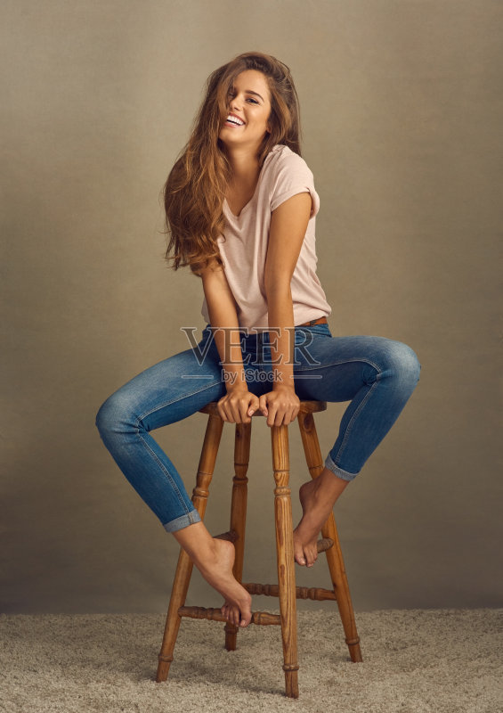 不要再在悲伤上浪费一分钟了正版图片素材