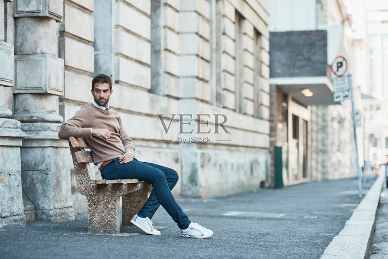 他有严肃的一面正版图片素材