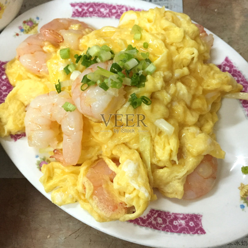 中式的食物。虾仁炒蛋正版图片素材