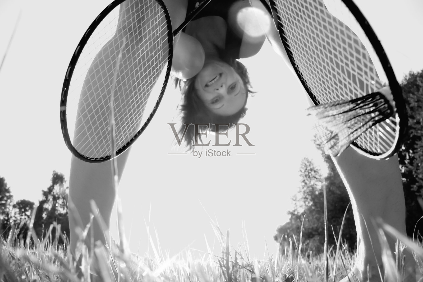 女子羽毛球照片摄影图片