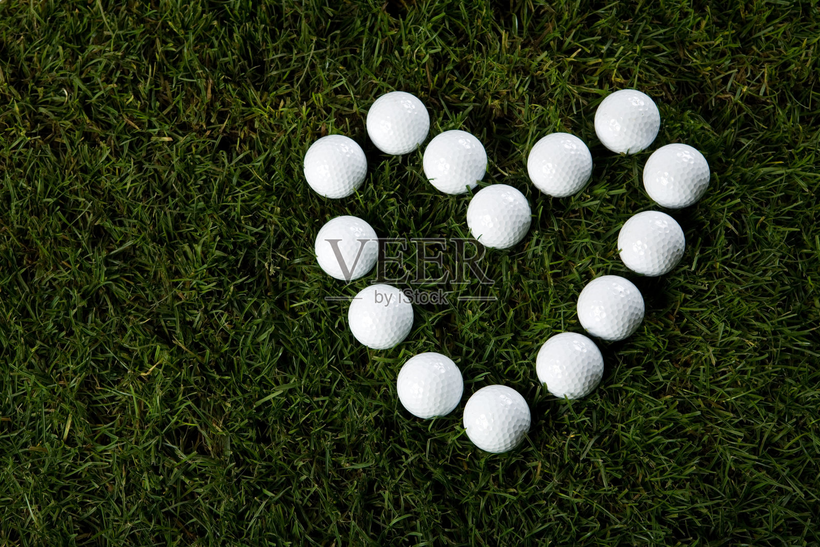 高尔夫球和草地照片摄影图片