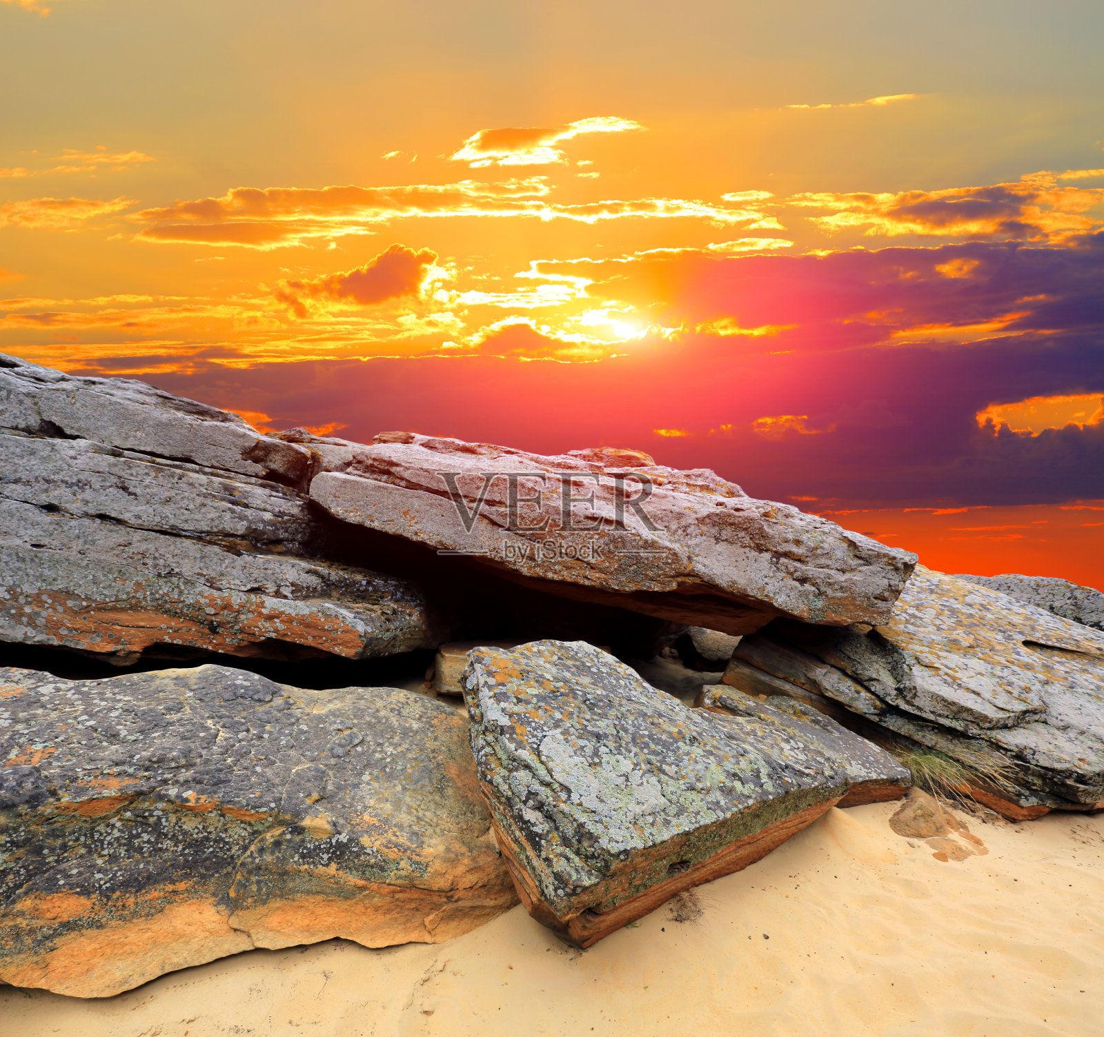 石漠之夜照片摄影图片