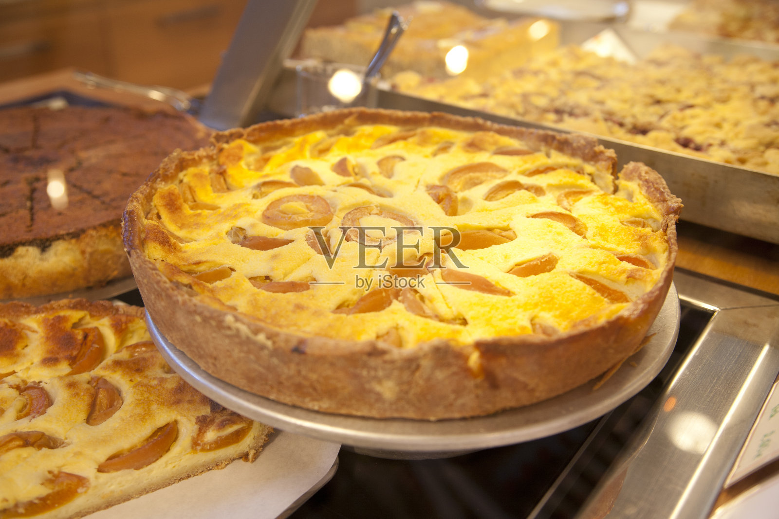 杏仁蛋糕照片摄影图片