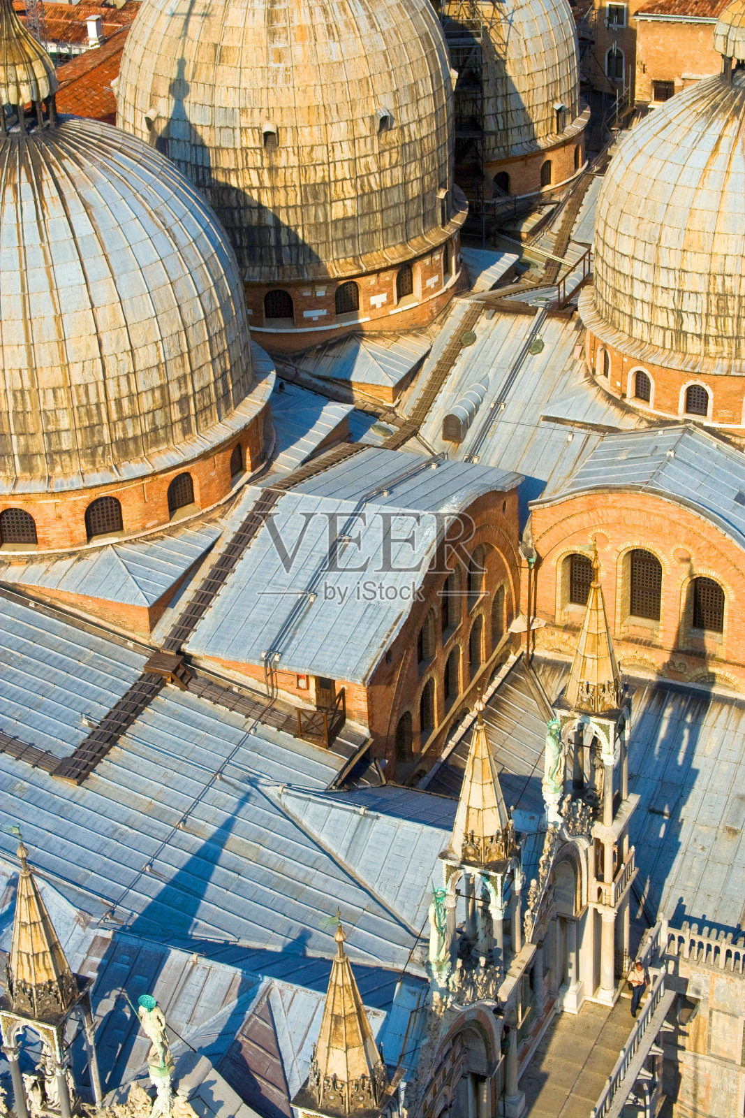 俯瞰威尼斯的马库斯教堂照片摄影图片
