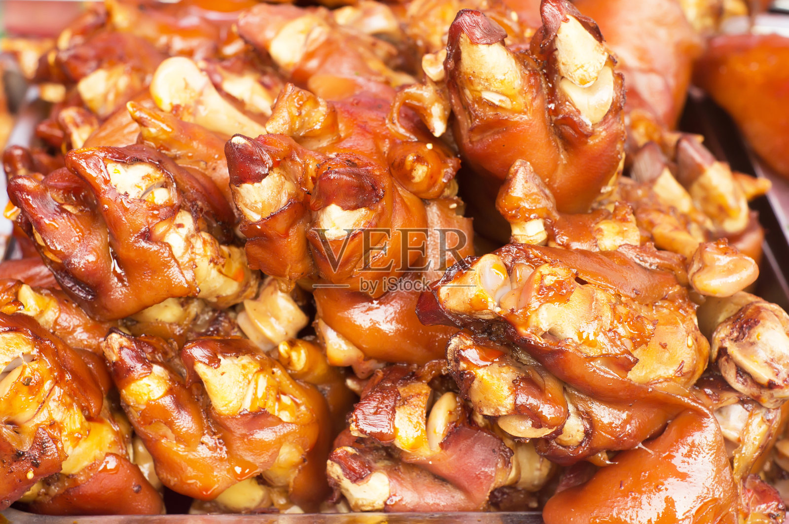 烤猪蹄照片摄影图片