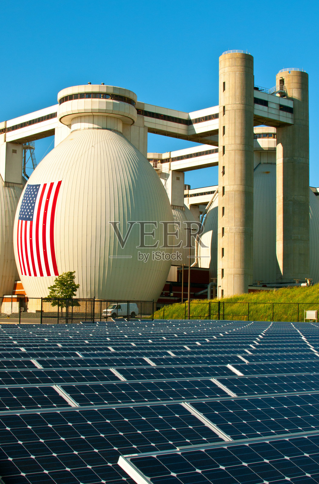 来自太阳的生态清洁能源照片摄影图片