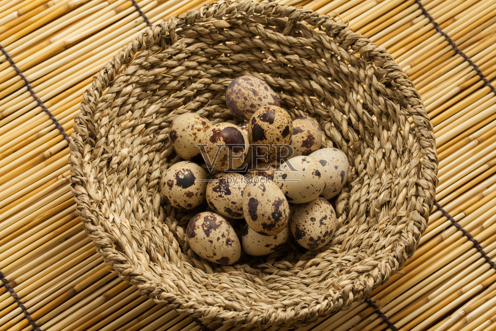 鸡蛋照片摄影图片