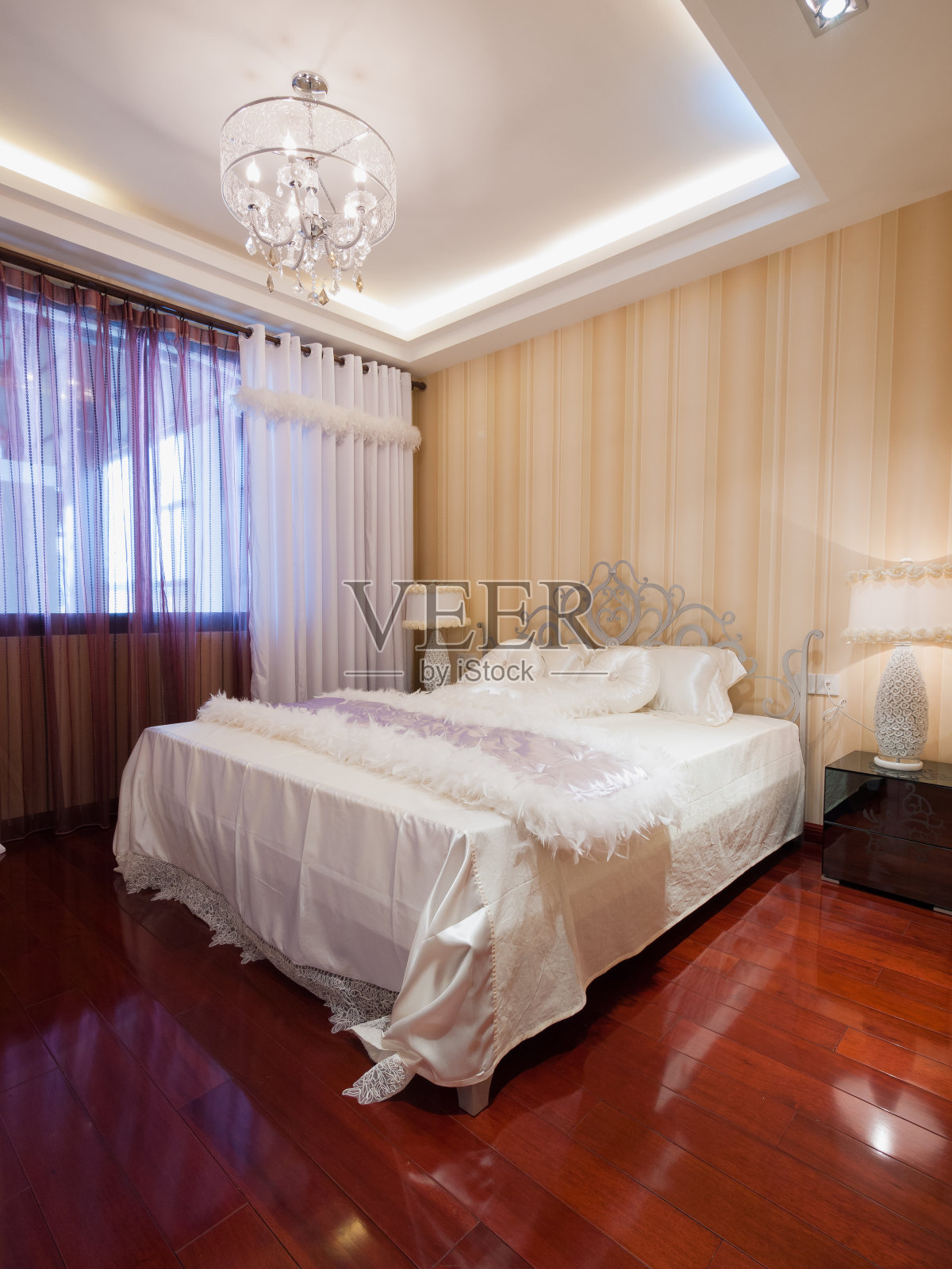 现代的卧室照片摄影图片