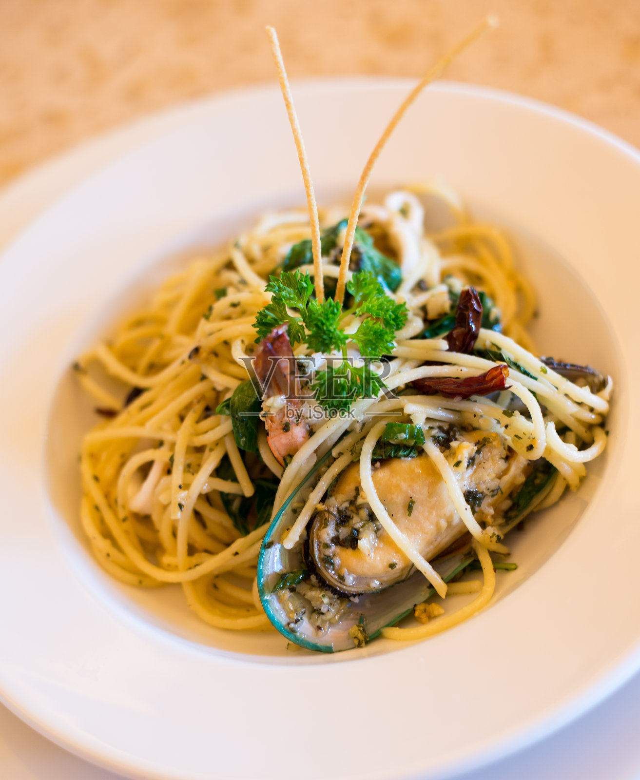 海鲜意大利面照片摄影图片