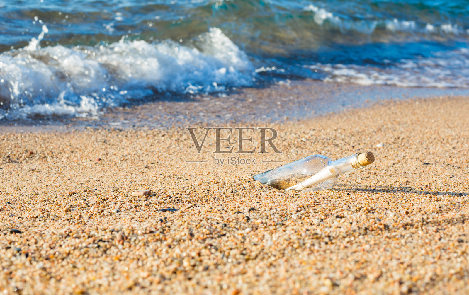 瓶子与消息照片摄影图片