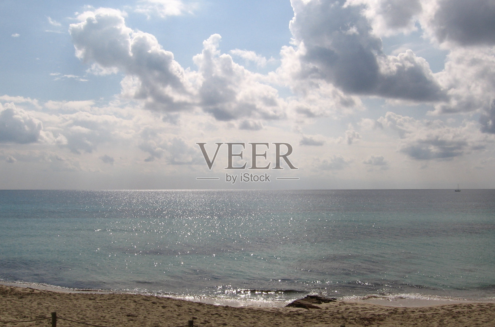 西班牙福门特拉海滩照片摄影图片