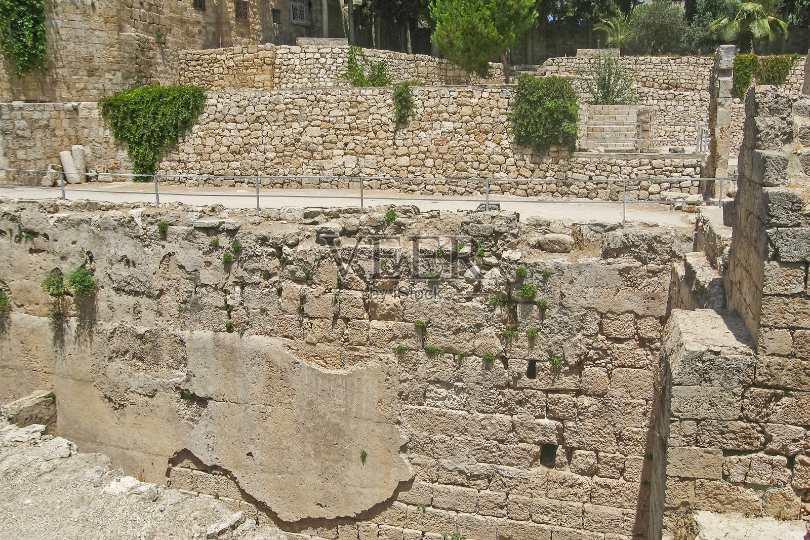 古老贝塞斯达遗址的砖墙照片摄影图片