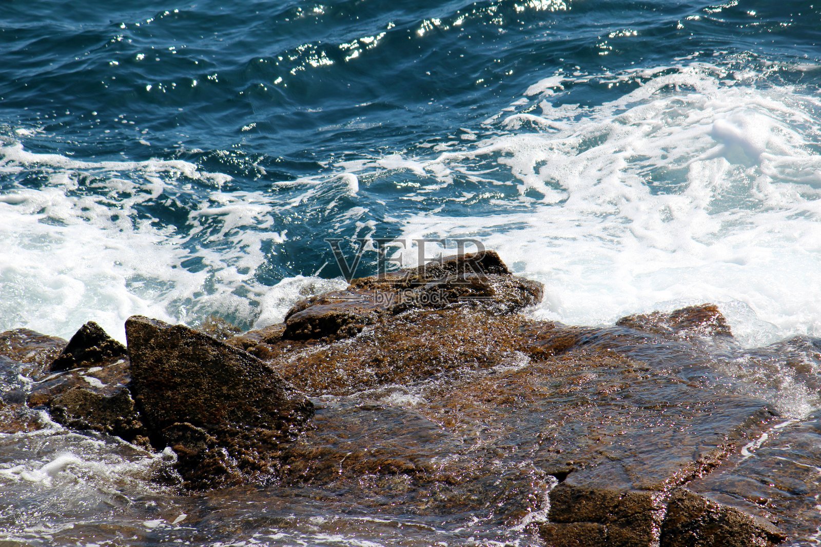 海边的岩石照片摄影图片