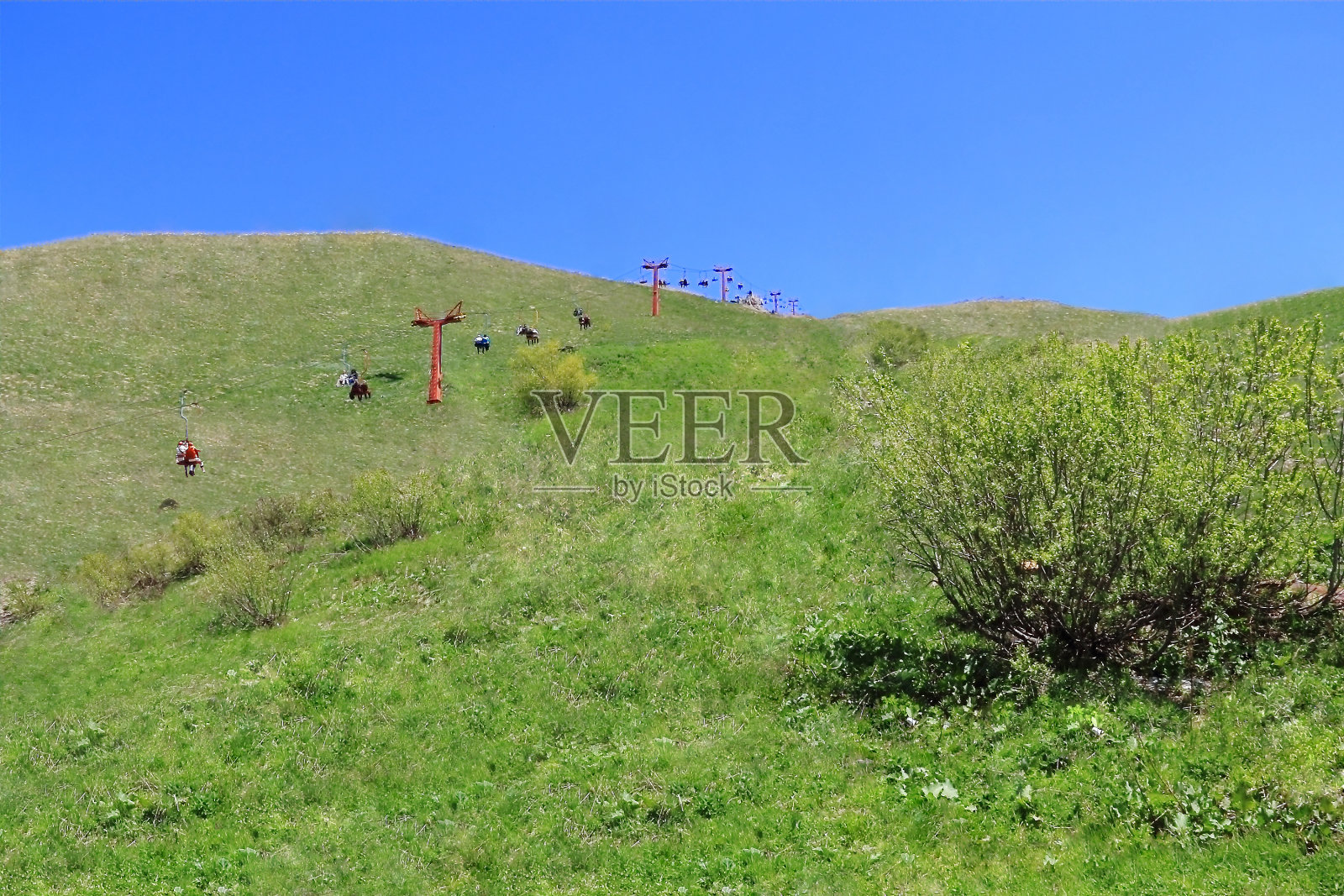 高加索山脉的索道照片摄影图片