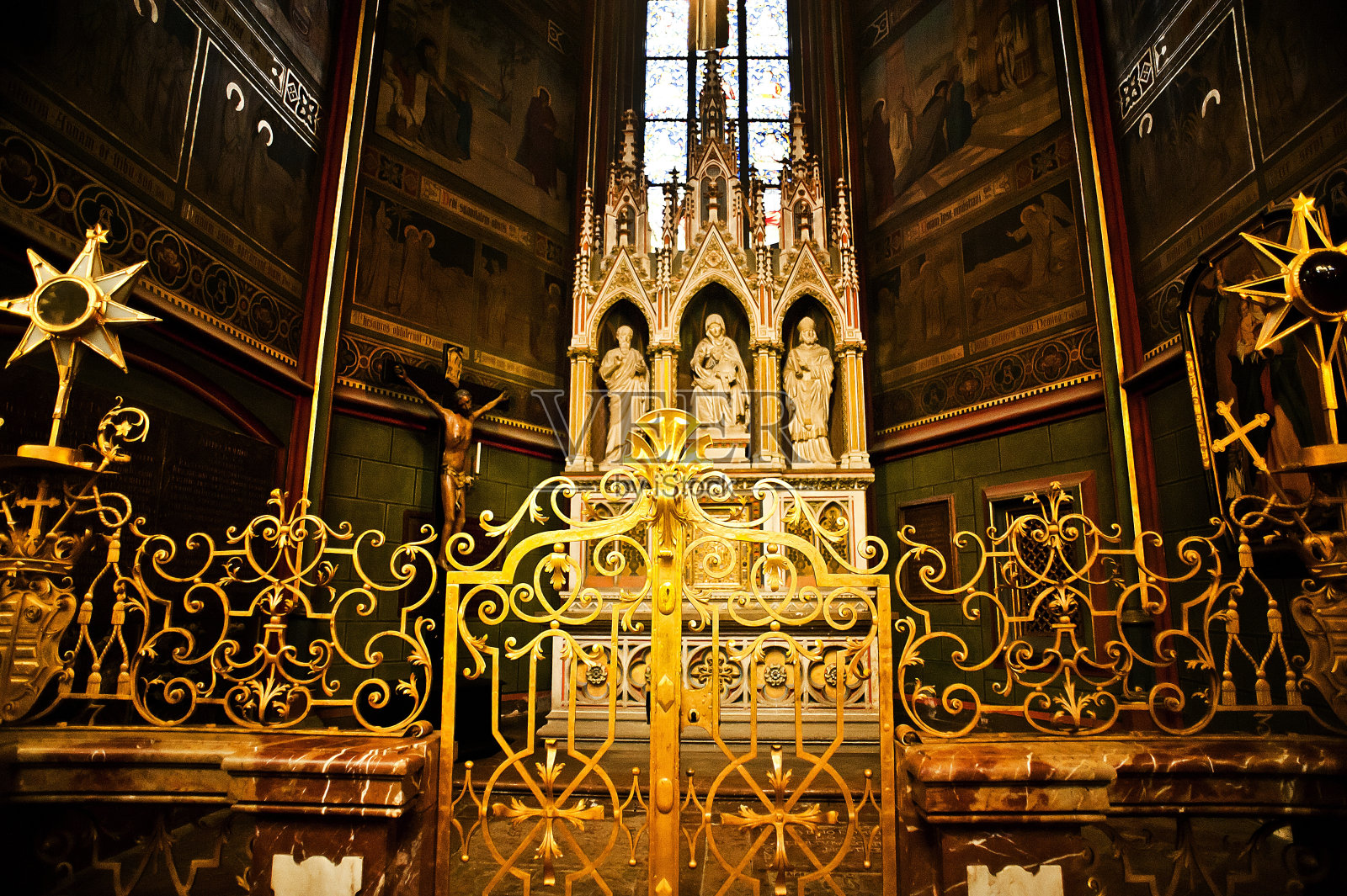 布拉格圣维塔斯大教堂内部照片摄影图片