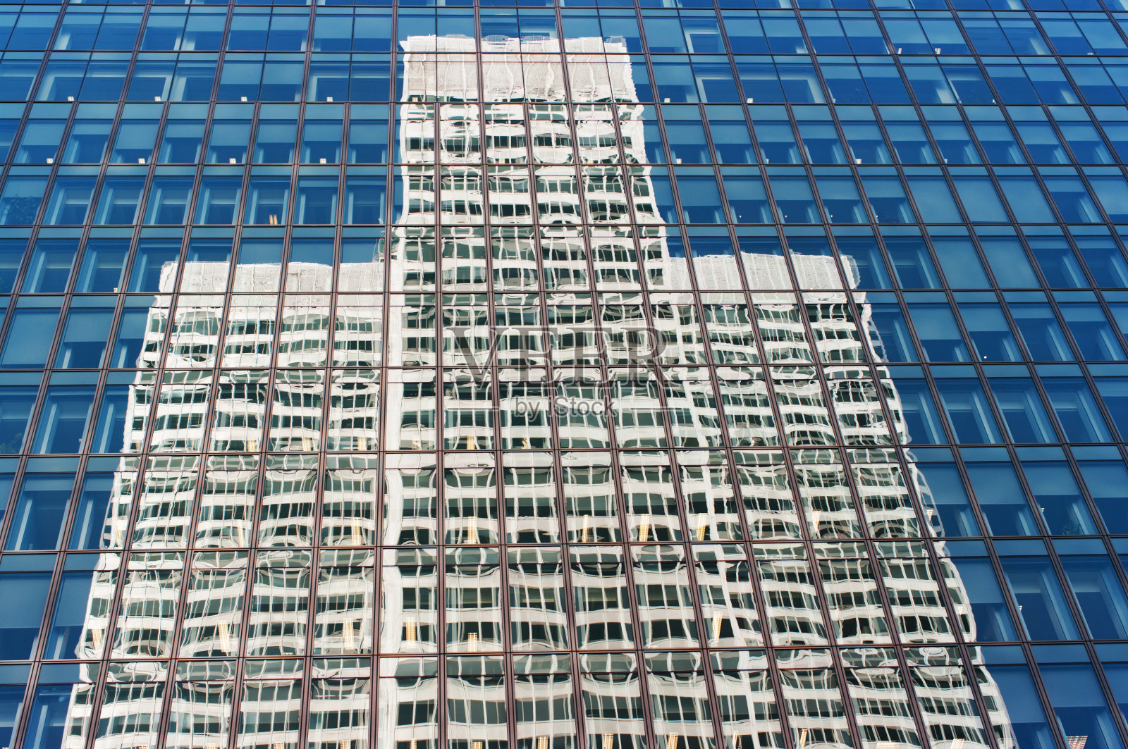 当代玻璃商务中心外观照片摄影图片