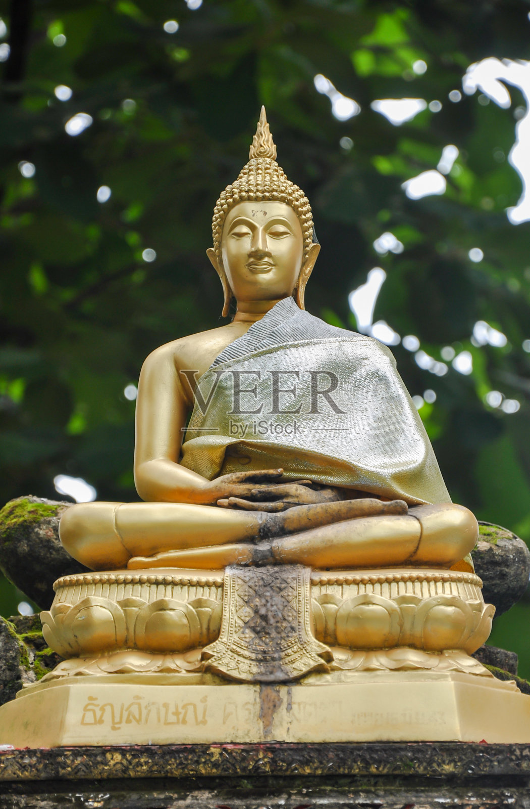 坐佛像照片摄影图片