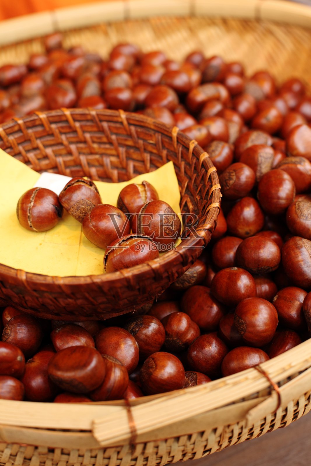 中国菜，烤栗子照片摄影图片