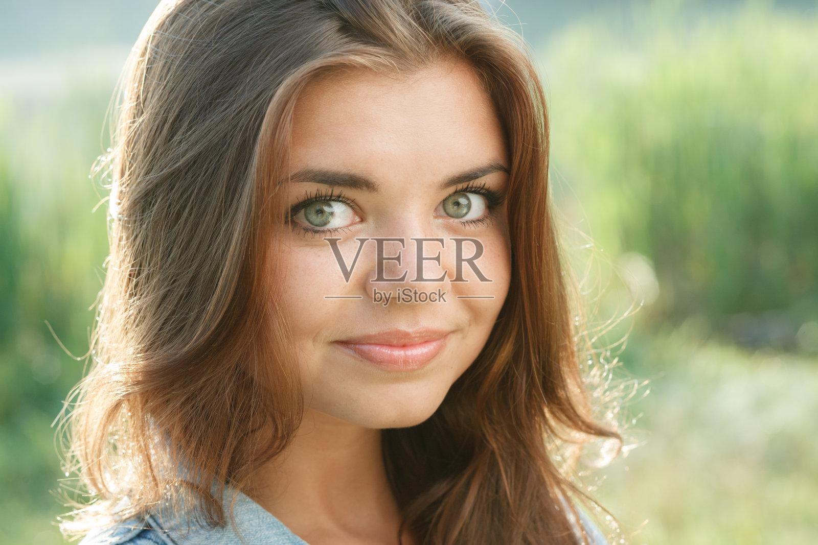 美丽的少女照片摄影图片