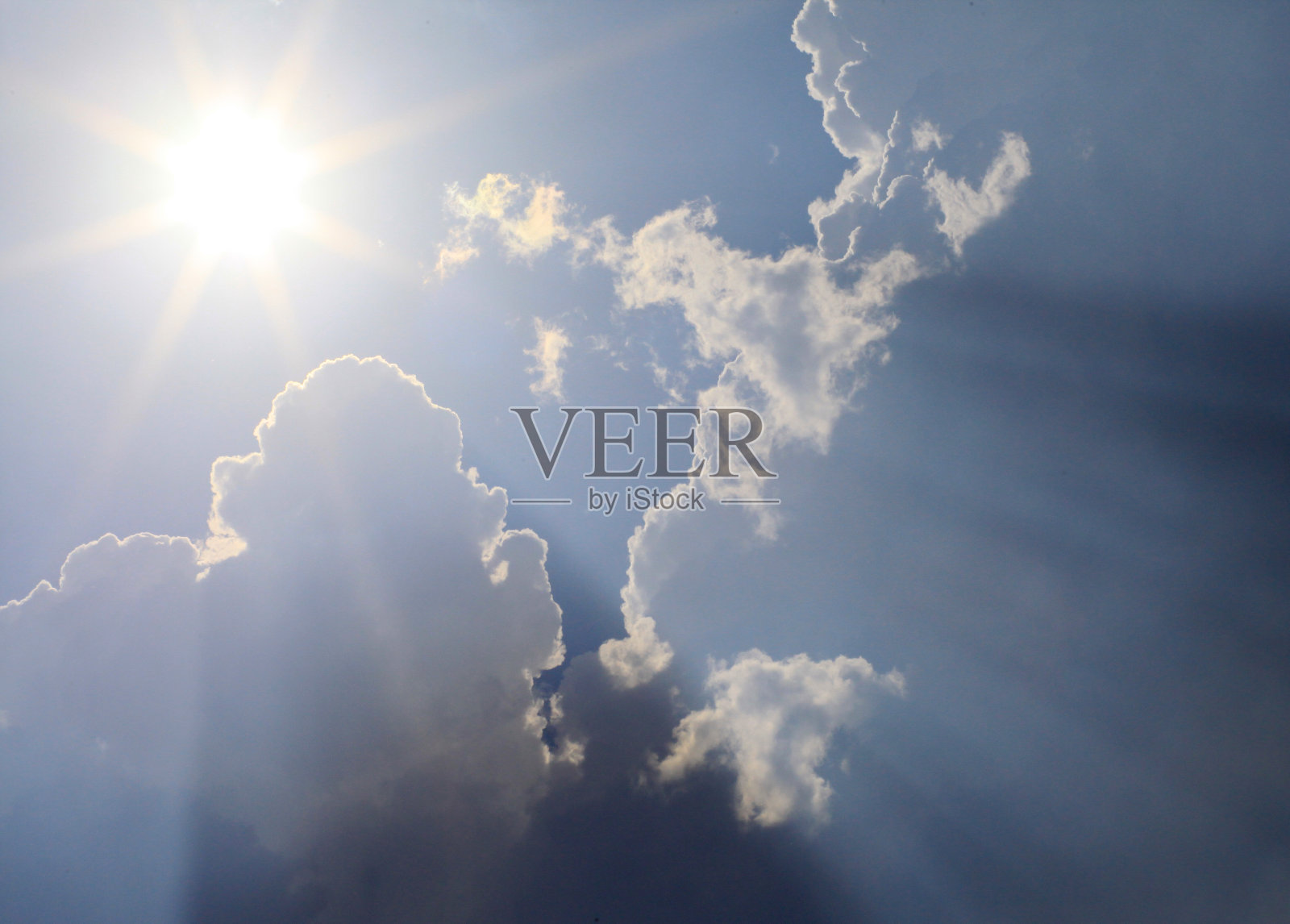 天空中的云照片摄影图片