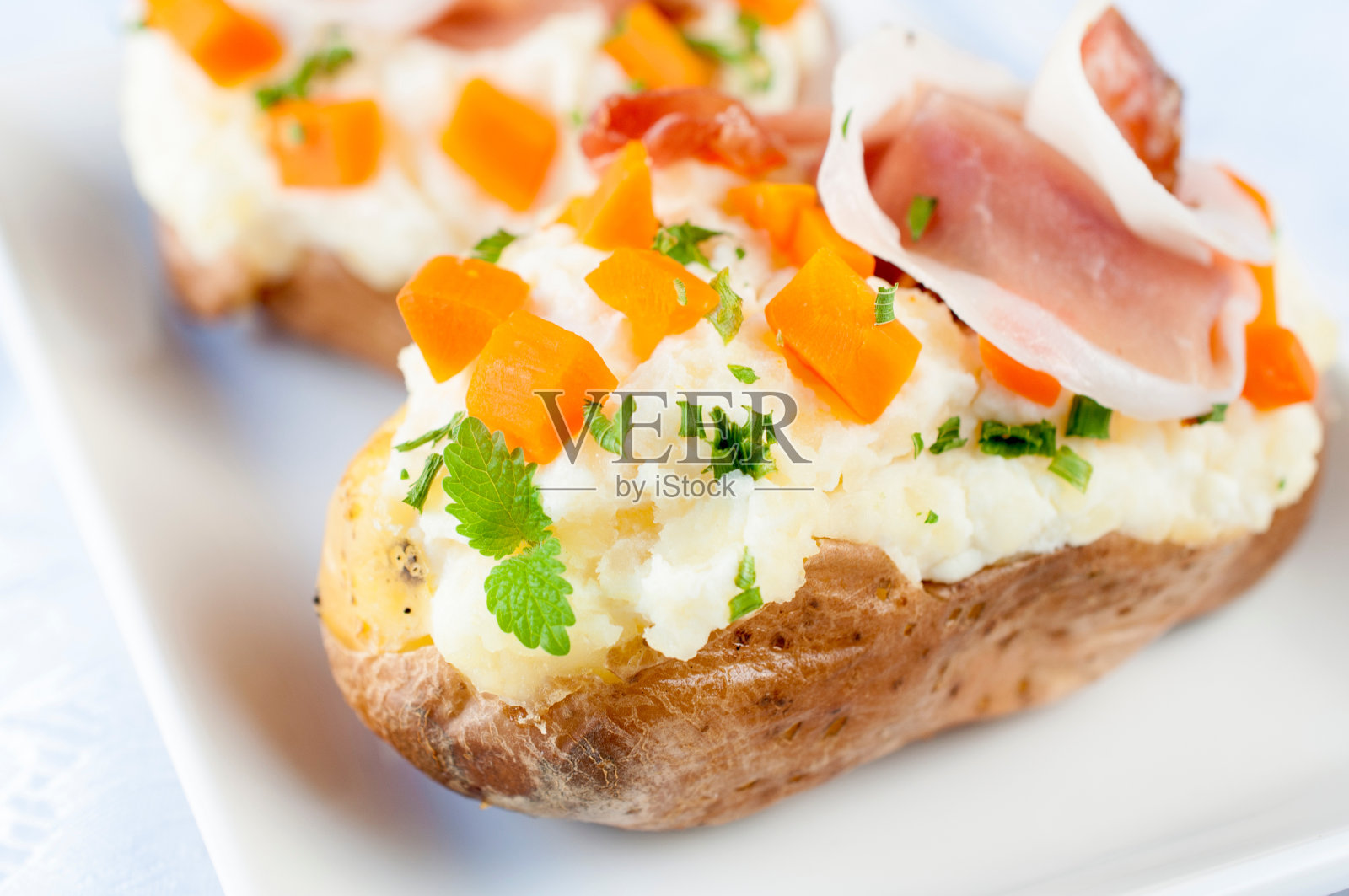 土豆里的奶酪奶油照片摄影图片