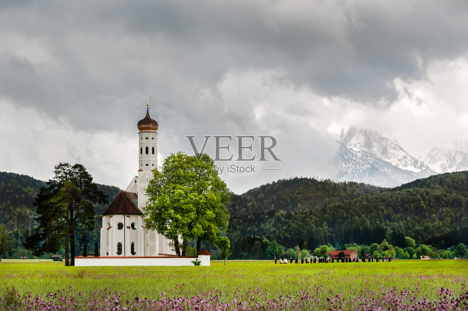 施万高的圣科伦曼教堂照片摄影图片